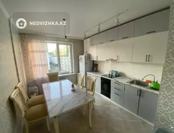 3-комнатная квартира, этаж 4 из 7, 90 м²