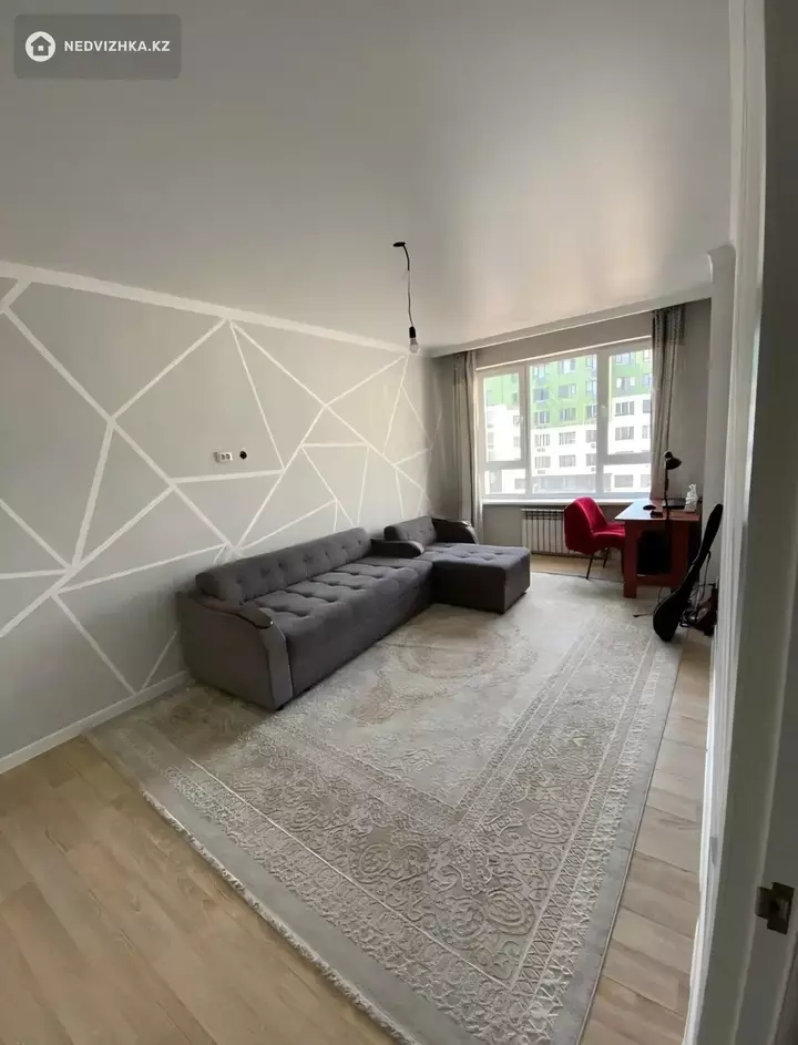 3-комнатная квартира, этаж 4 из 7, 90 м², фотография 4