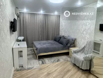 2-комнатная квартира, этаж 4 из 5, 49 м², Посуточно