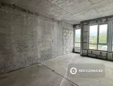 3-комнатная квартира, этаж 4 из 7, 75 м²