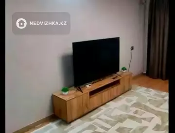 2-комнатная квартира, этаж 3 из 5, 50 м², Посуточно
