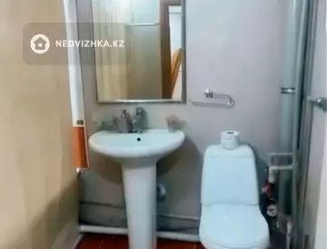 2-комнатная квартира, этаж 3 из 5, 50 м², Посуточно, миниатюра 10