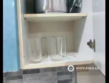 2-комнатная квартира, этаж 3 из 5, 50 м², Посуточно, миниатюра 11