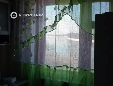 3-комнатная квартира, этаж 4 из 5, 57 м²