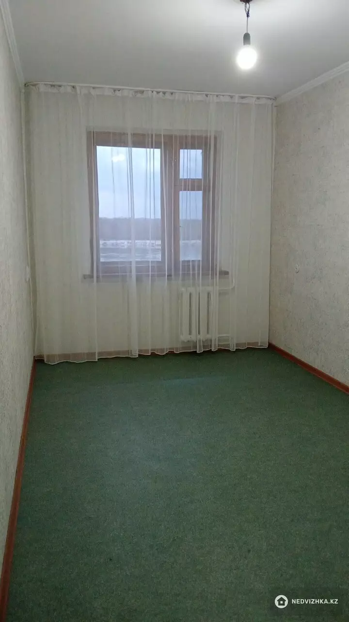 3-комнатная квартира, этаж 4 из 5, 57 м², фотография 5