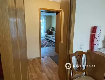 3-комнатная квартира, этаж 4 из 5, 77 м², миниатюра 9
