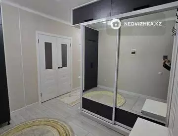 2-комнатная квартира, этаж 6 из 9, 66 м², На длительный срок