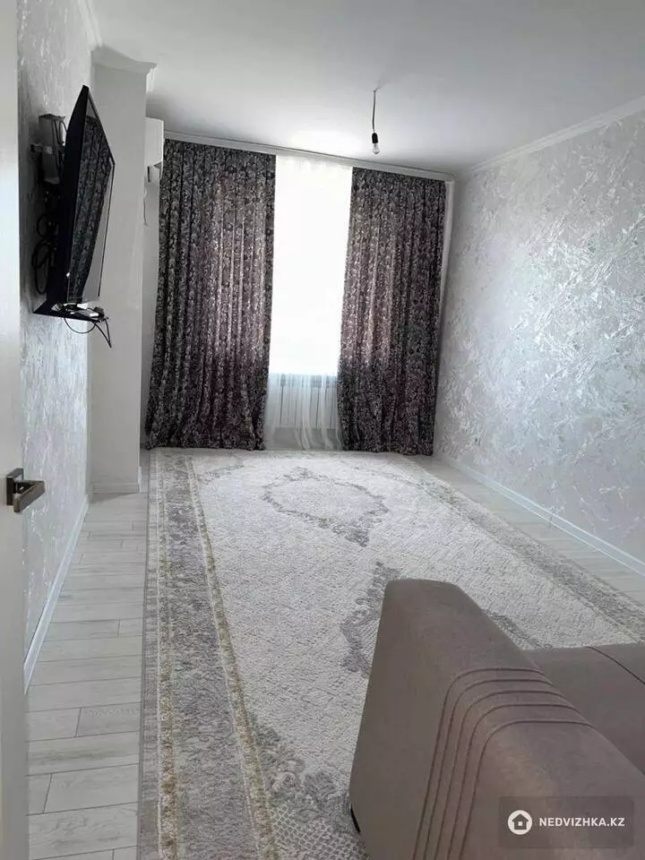 1-комнатная квартира, этаж 9 из 9, 47 м², фотография 4