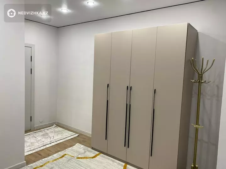2-комнатная квартира, этаж 11 из 16, 60 м², На длительный срок, фотография 4