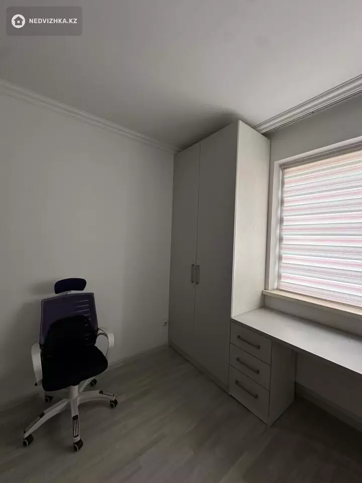 3-комнатная квартира, этаж 2 из 5, 78 м², фотография 4