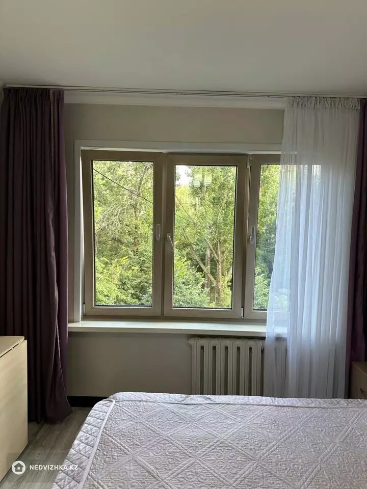 3-комнатная квартира, этаж 4 из 4, 63 м², Посуточно, фотография 3