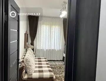 3-бөлмелі пәтер, қабат 4 барлық қабат саны 4, 63 м², Посуточно, 8-нобай