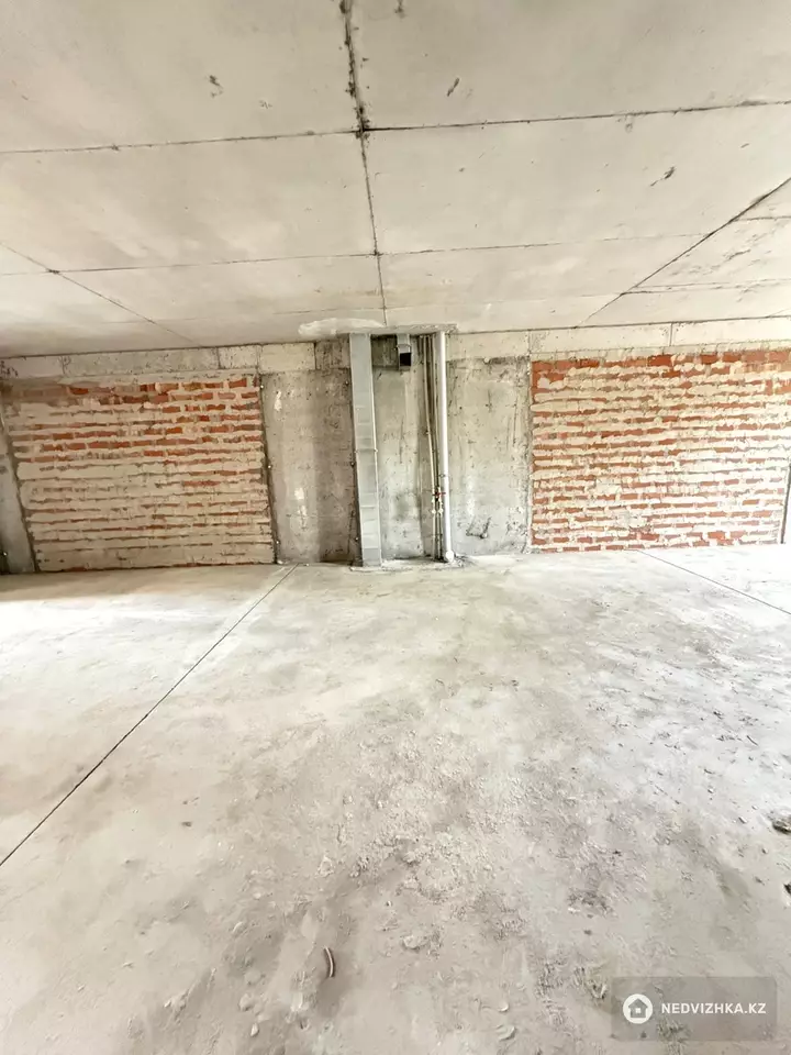 3-комнатная квартира, этаж 2 из 9, 80 м², фотография 5