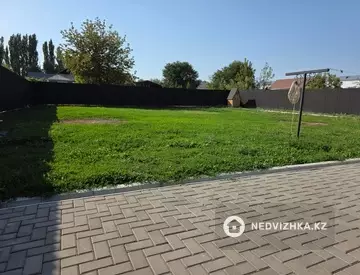 4-комнатный дом, 10 соток, 111 м²