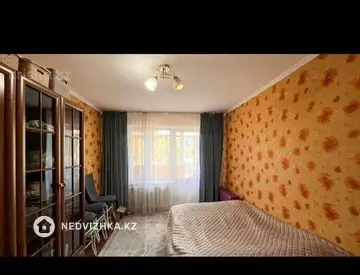3-комнатная квартира, этаж 4 из 5, 56 м²