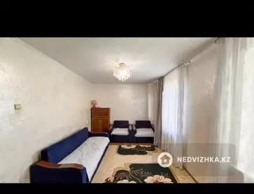 3-комнатная квартира, этаж 4 из 5, 56 м²