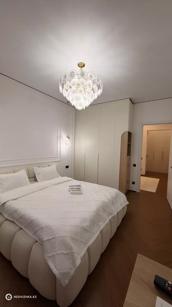 1-комнатная квартира, этаж 8 из 20, 52 м², Посуточно, фотография 5