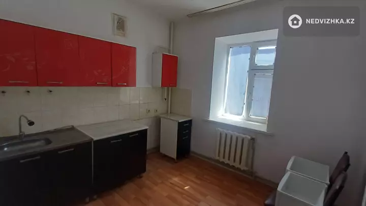 2-комнатная квартира, этаж 2 из 5, 60 м², фотография 3