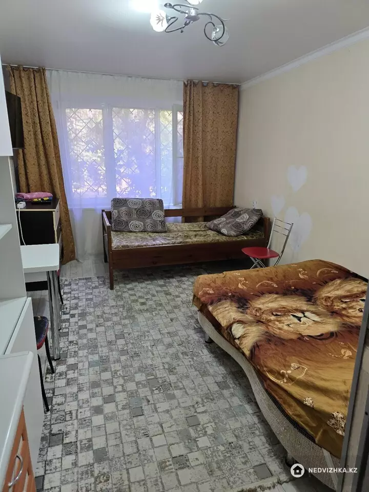 1-комнатная квартира, этаж 1 из 5, 16 м², Посуточно
