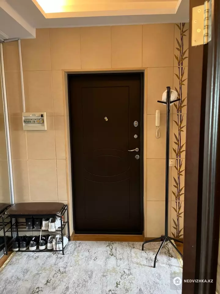 3-комнатная квартира, этаж 5 из 5, 82 м², фотография 3