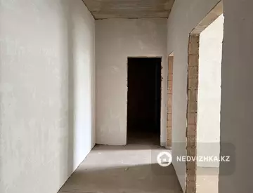 2-комнатная квартира, этаж 5 из 10, 69 м², миниатюра 3