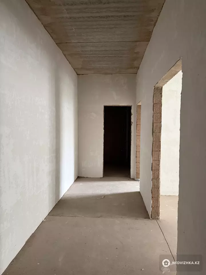 2-комнатная квартира, этаж 5 из 10, 69 м², фотография 3