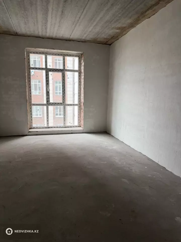 2-комнатная квартира, этаж 5 из 10, 69 м², фотография 4