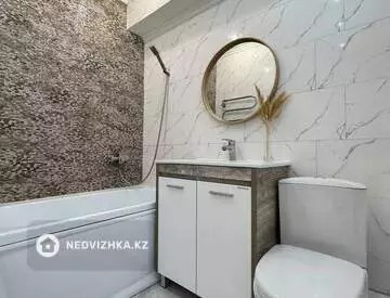 3-комнатная квартира, этаж 9 из 9, 70 м²