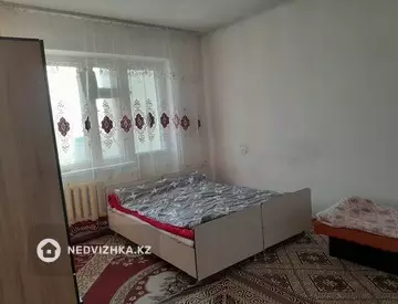 2-комнатная квартира, этаж 4 из 5, 43 м², На длительный срок