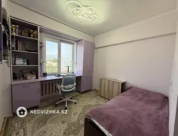 3-комнатная квартира, этаж 4 из 9, 76 м², миниатюра 12