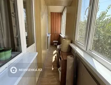 3-комнатная квартира, этаж 4 из 9, 76 м², миниатюра 10