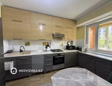 3-комнатная квартира, этаж 4 из 9, 76 м², миниатюра 6