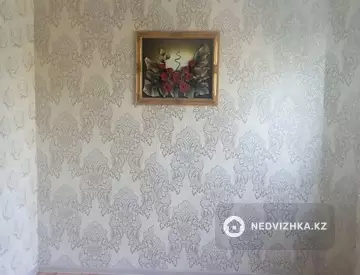 3-комнатная квартира, этаж 4 из 5, 47 м²