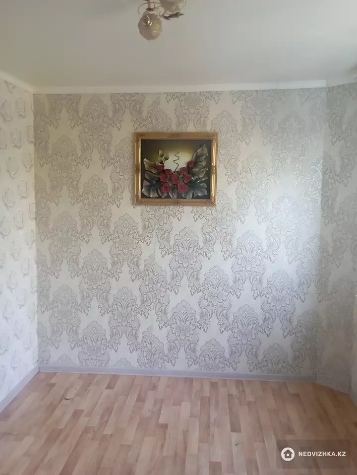 3-комнатная квартира, этаж 4 из 5, 47 м², фотография 4