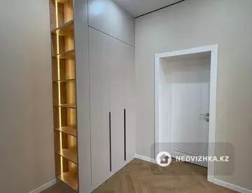 1-комнатная квартира, этаж 6 из 7, 60 м², Посуточно