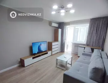 2-комнатная квартира, этаж 3 из 4, 45 м², На длительный срок