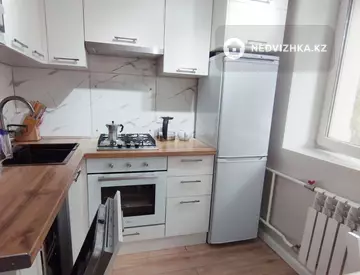 2-комнатная квартира, этаж 3 из 4, 45 м², На длительный срок