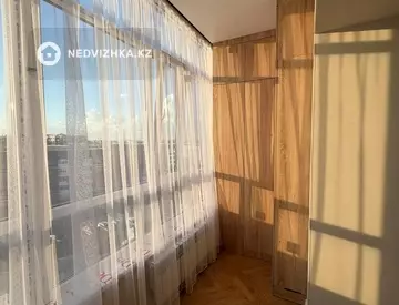 1-комнатная квартира, этаж 6 из 7, 60 м², Посуточно, миниатюра 9