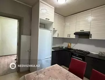 2-комнатная квартира, этаж 1 из 3, 60 м², На длительный срок