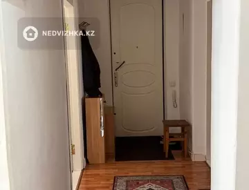3-комнатная квартира, этаж 3 из 3, 71 м², миниатюра 6
