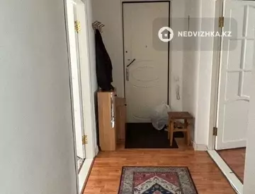 3-комнатная квартира, этаж 3 из 3, 71 м², миниатюра 10