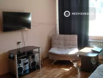 1-комнатная квартира, этаж 4 из 9, 45 м²