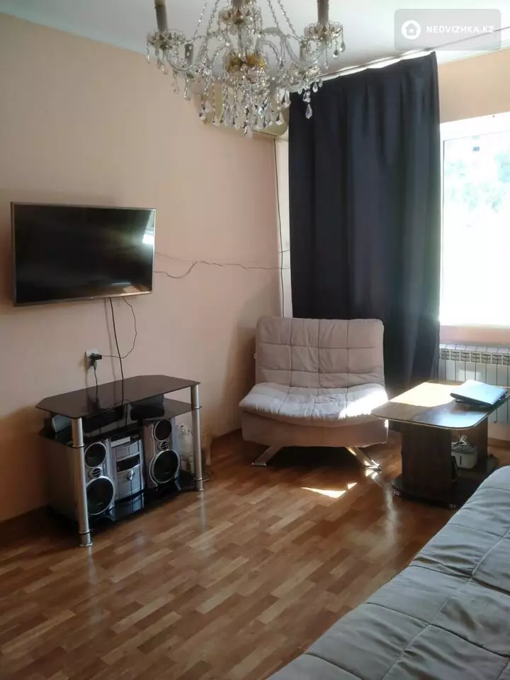 1-бөлмелі пәтер, қабат 4 барлық қабат саны 9, 45 м²