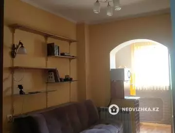 1-комнатная квартира, этаж 4 из 9, 45 м²