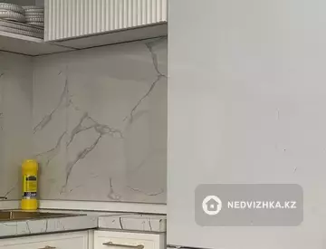 1-комнатная квартира, этаж 3 из 9, 41 м²