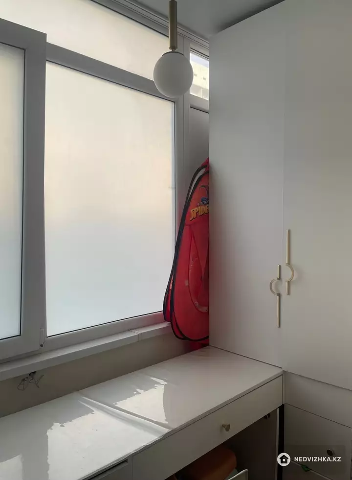 1-комнатная квартира, этаж 3 из 9, 41 м², фотография 3
