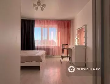 3-комнатная квартира, этаж 1 из 9, 84 м²