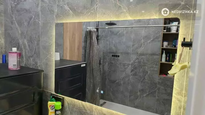 3-комнатная квартира, этаж 13 из 13, 80 м², фотография 3