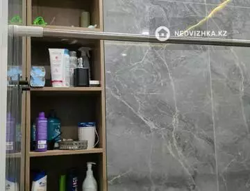 3-комнатная квартира, этаж 13 из 13, 80 м²