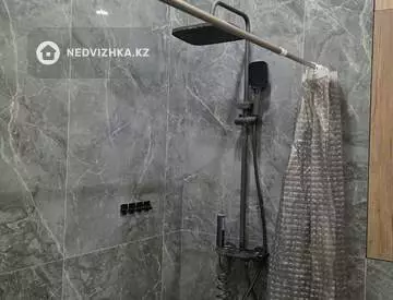3-комнатная квартира, этаж 13 из 13, 80 м², миниатюра 10